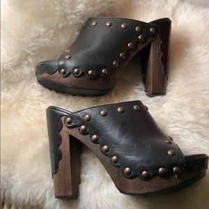 Stuart Weizmann open toe clog platforms